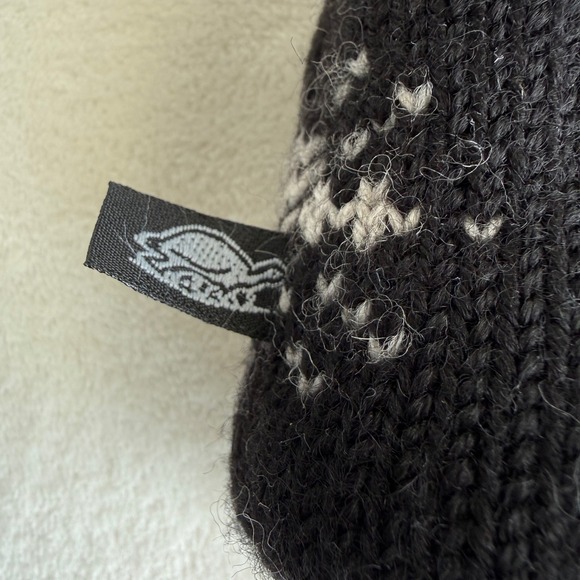 Turtle Fur Beanie Hat with Tassle Gray Black Wool Yarn Fleece Lining Gorpe - Picture 2 of 10